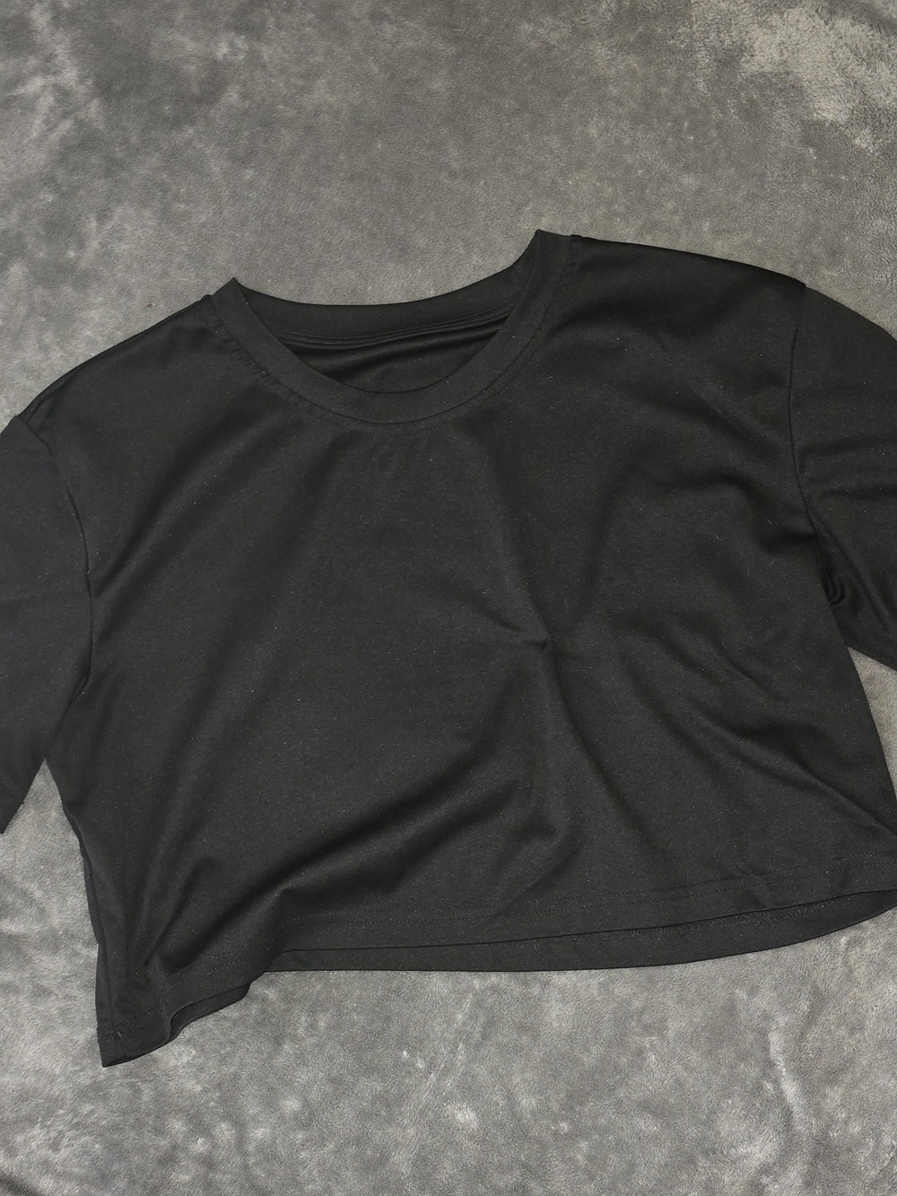 Black Cropped Tshirt